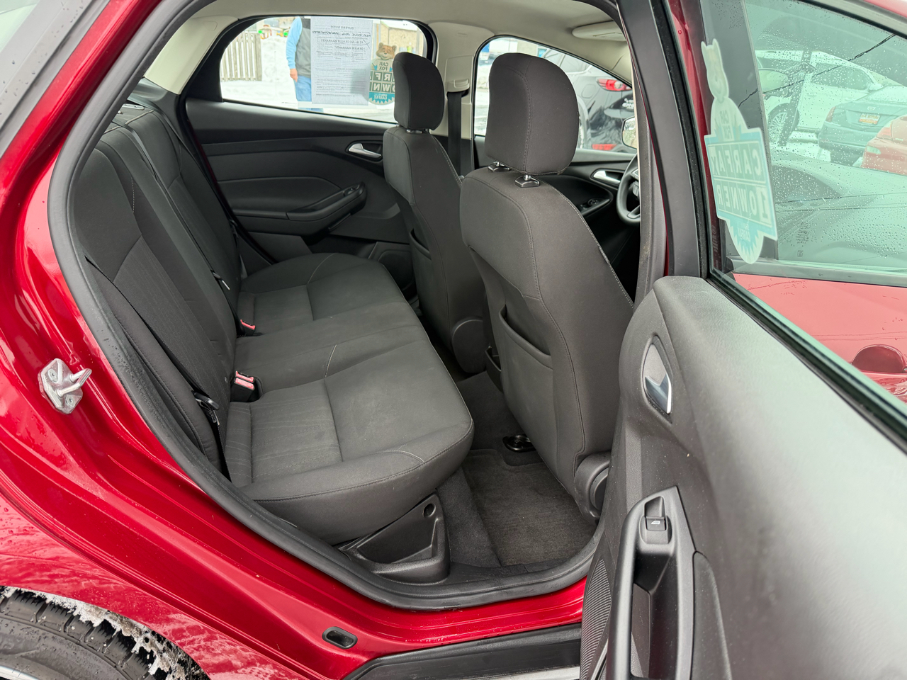 Ford Focus SE Sedan 2016