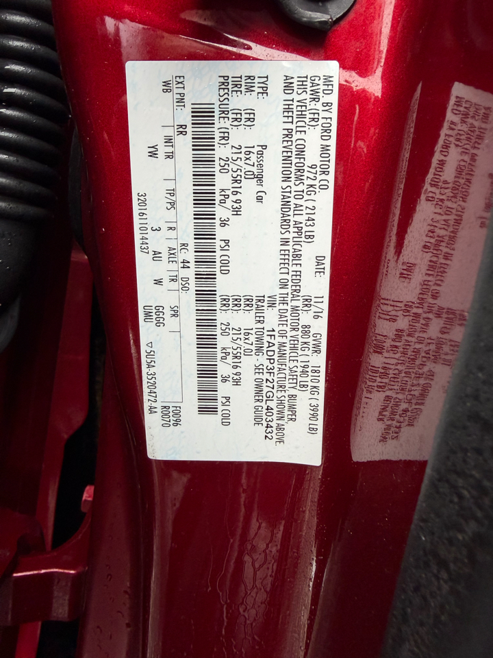 Ford Focus SE Sedan 2016