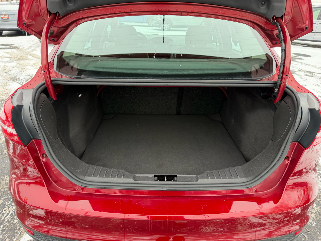 Ford Focus SE Sedan 2016