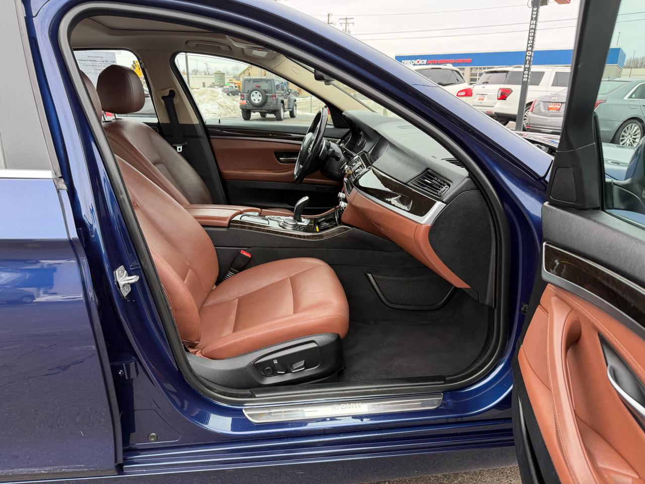 BMW 5-Series 535i xDrive 2016