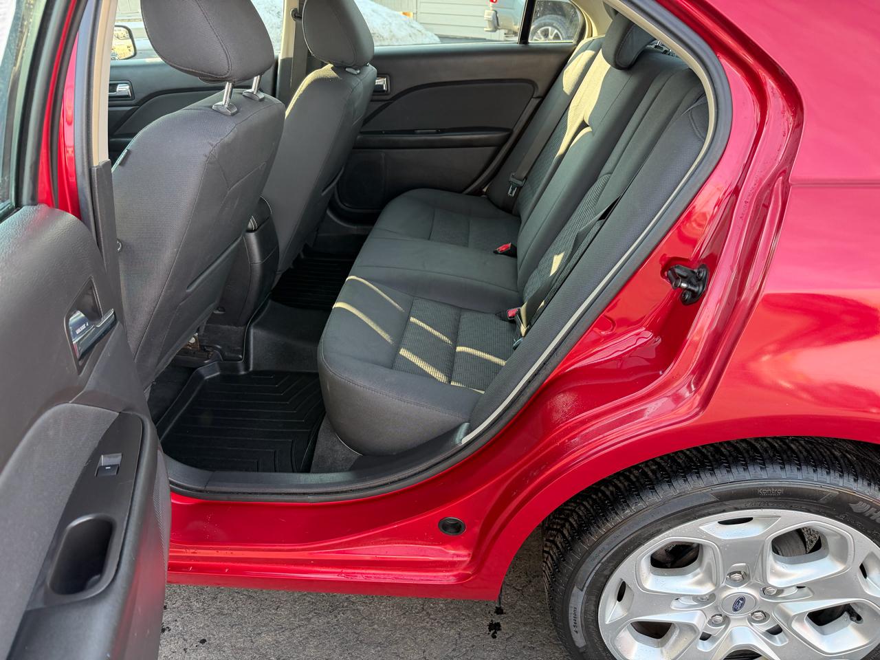 Ford Fusion I4 SE 2011