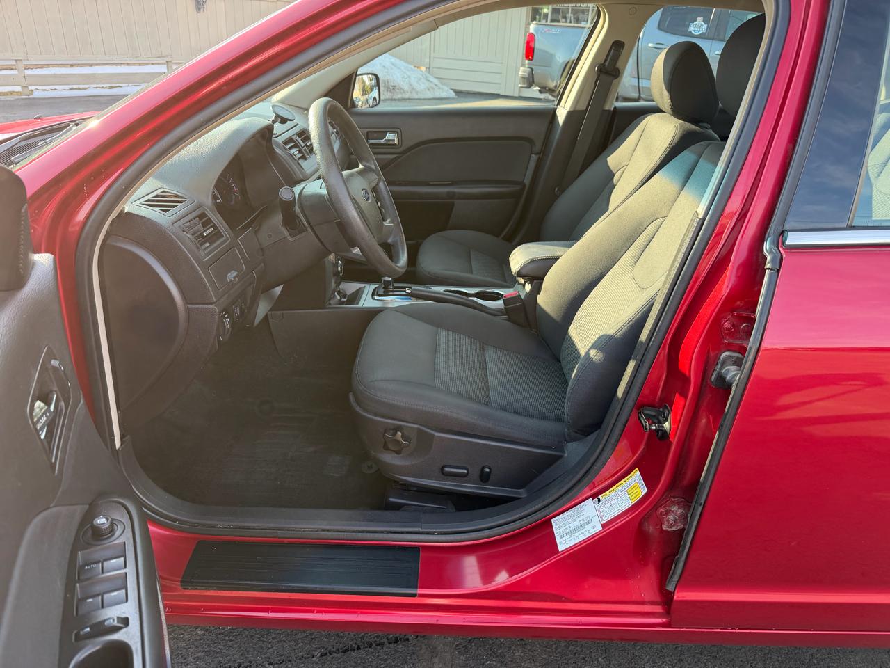 Ford Fusion I4 SE 2011