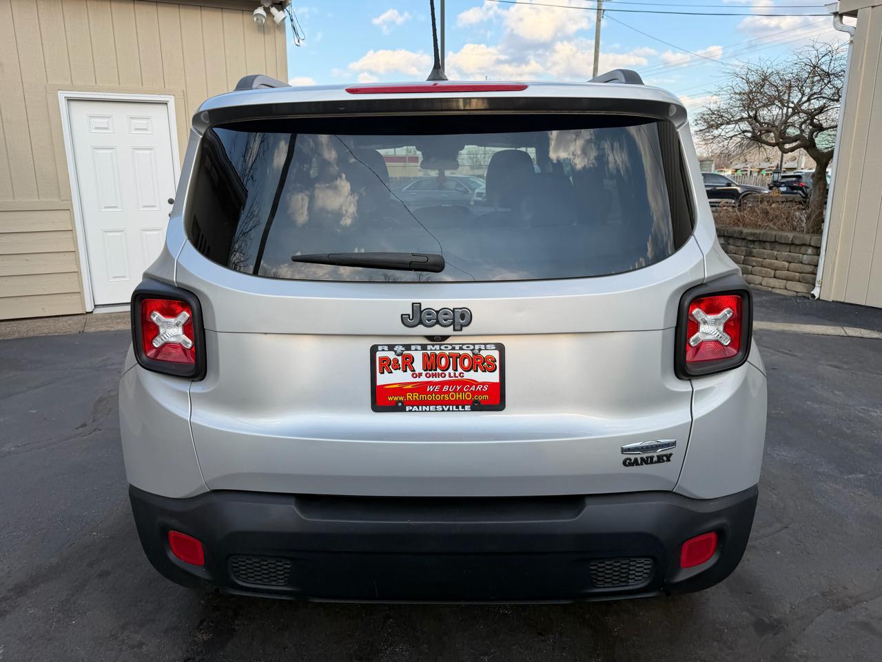 Jeep Renegade Latitude 4D SUV FWD 2015