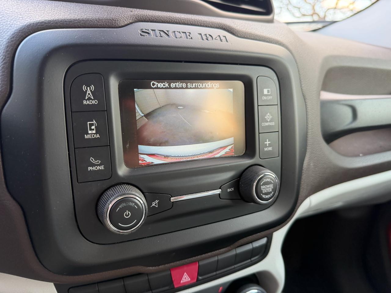 Jeep Renegade Latitude 4D SUV FWD 2015