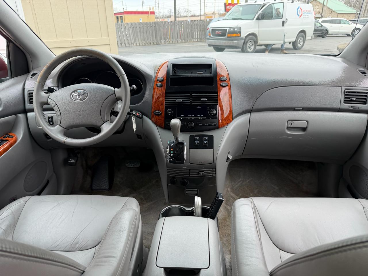 Toyota Sienna XLE Limited FWD 2008