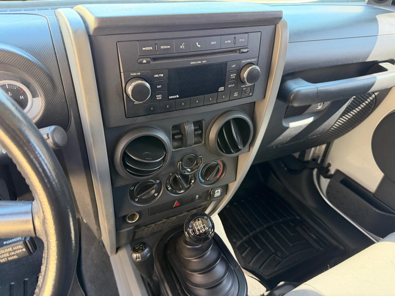 Jeep Wrangler Sport 4WD 2010