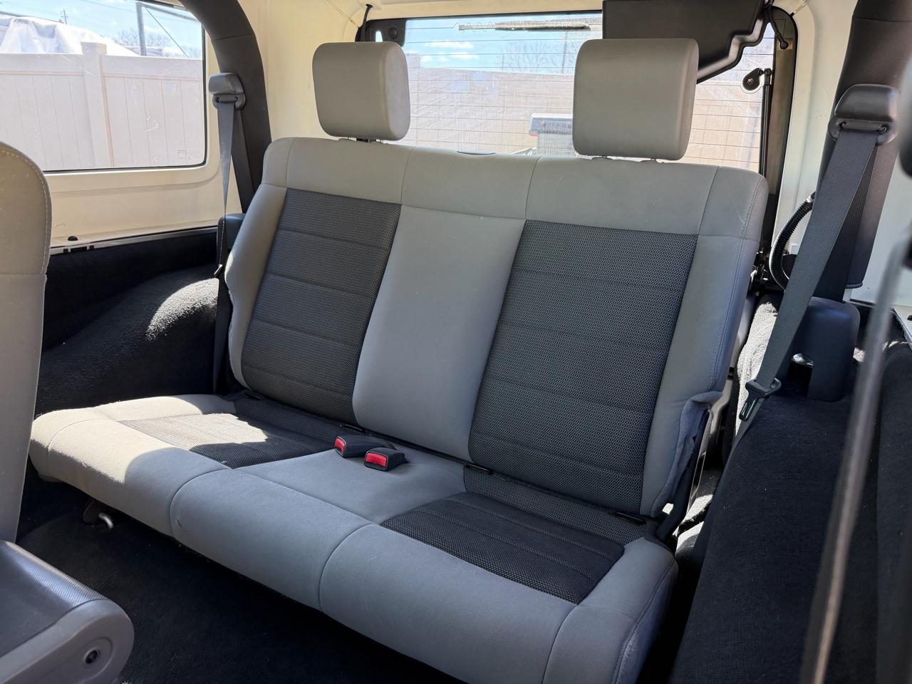 Jeep Wrangler Sport 4WD 2010