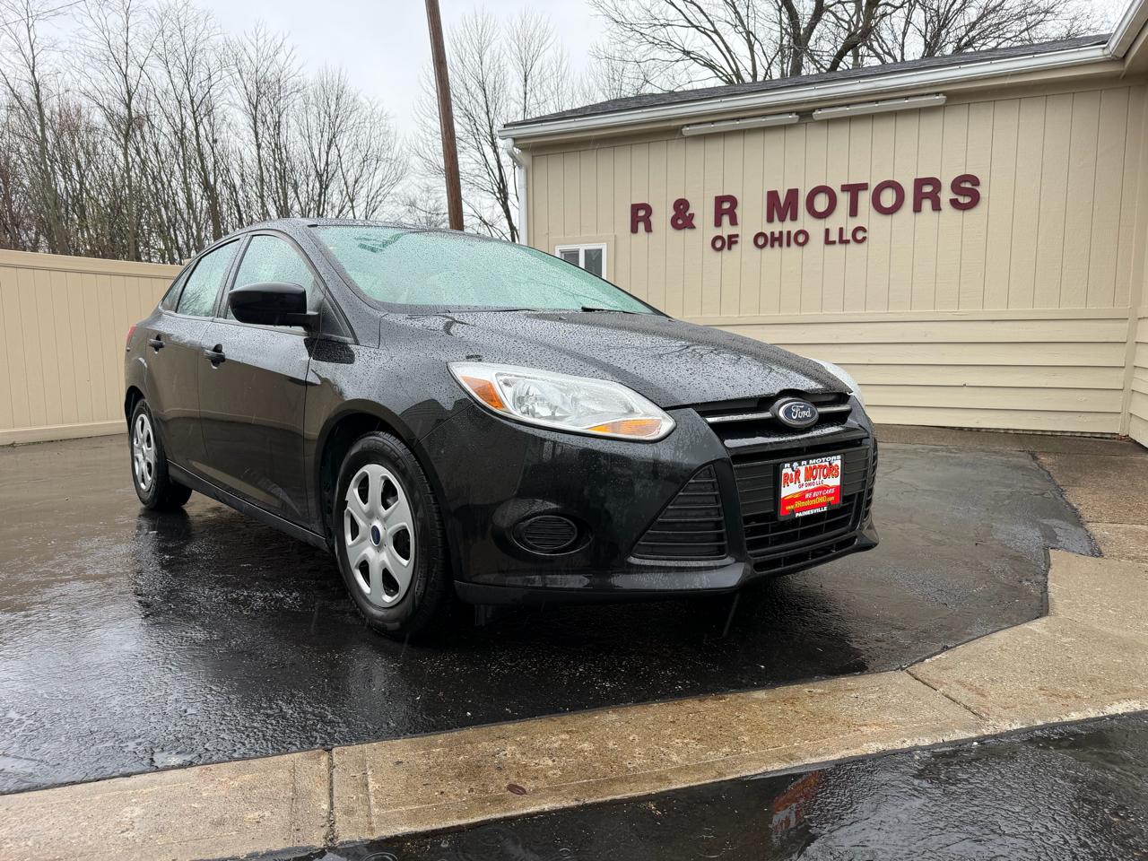 Ford Focus S Sedan 2013