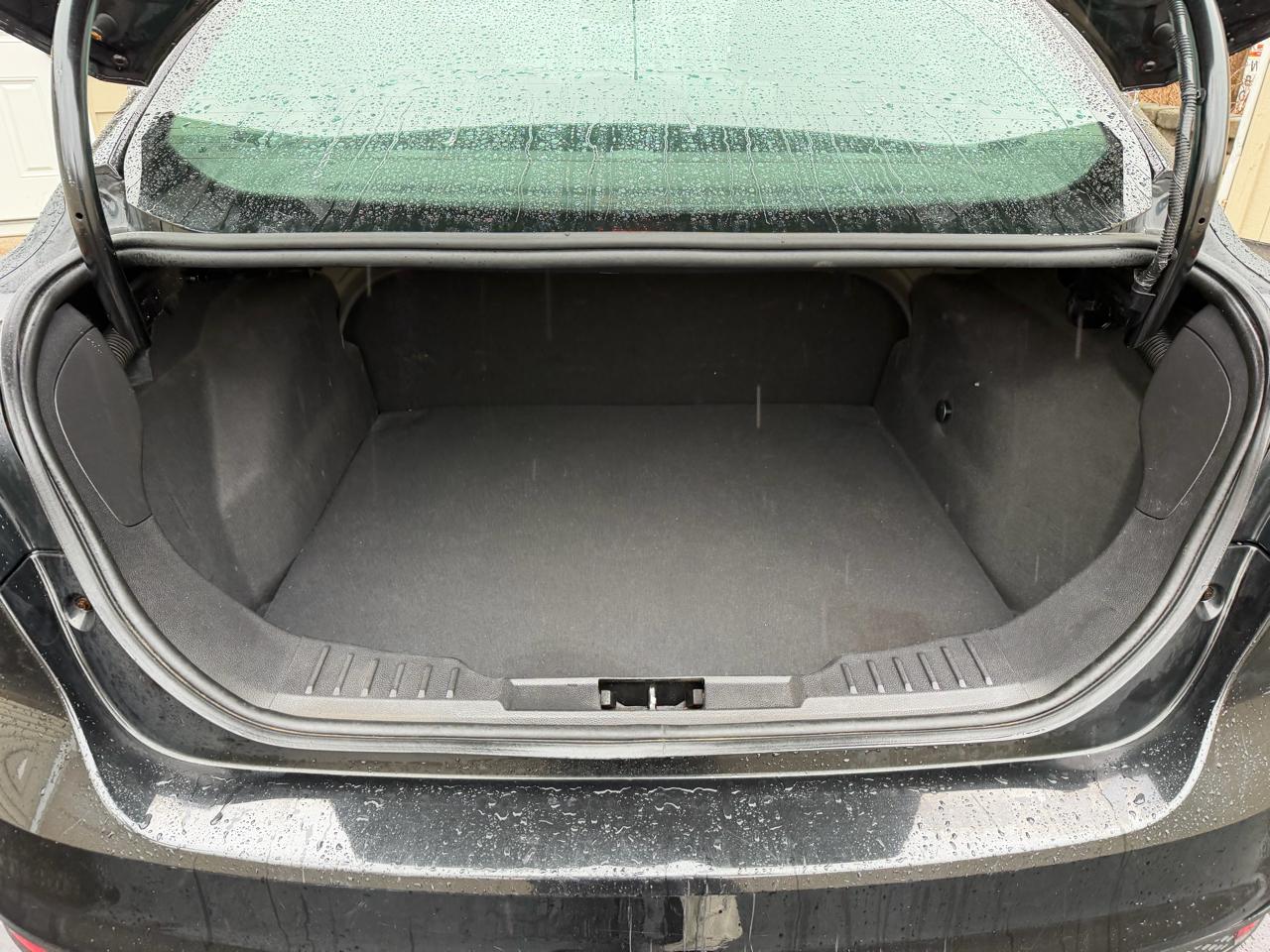 Ford Focus S Sedan 2013