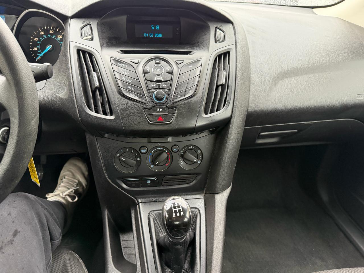 Ford Focus S Sedan 2013