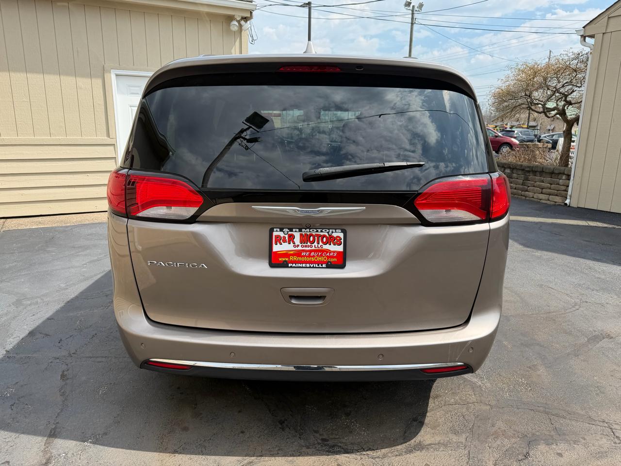 Chrysler Pacifica Touring-L Plus 2017