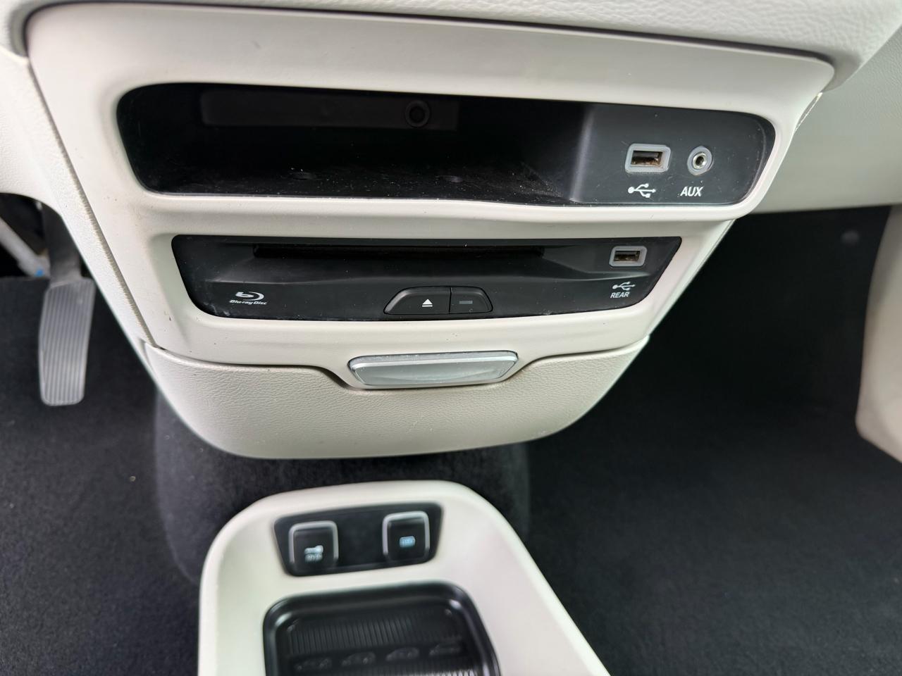 Chrysler Pacifica Touring-L Plus 2017