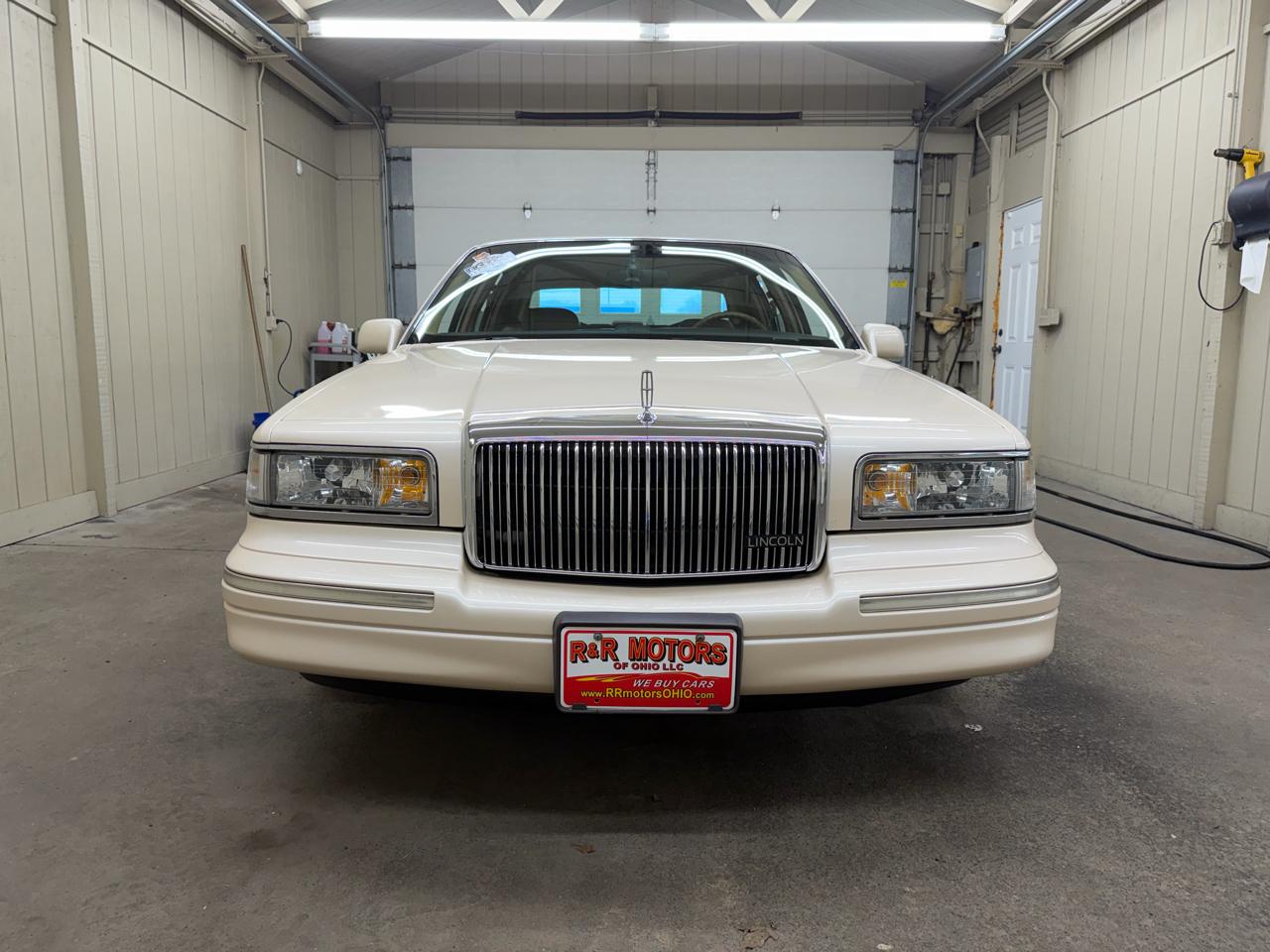 Lincoln Town Car Signature 1996