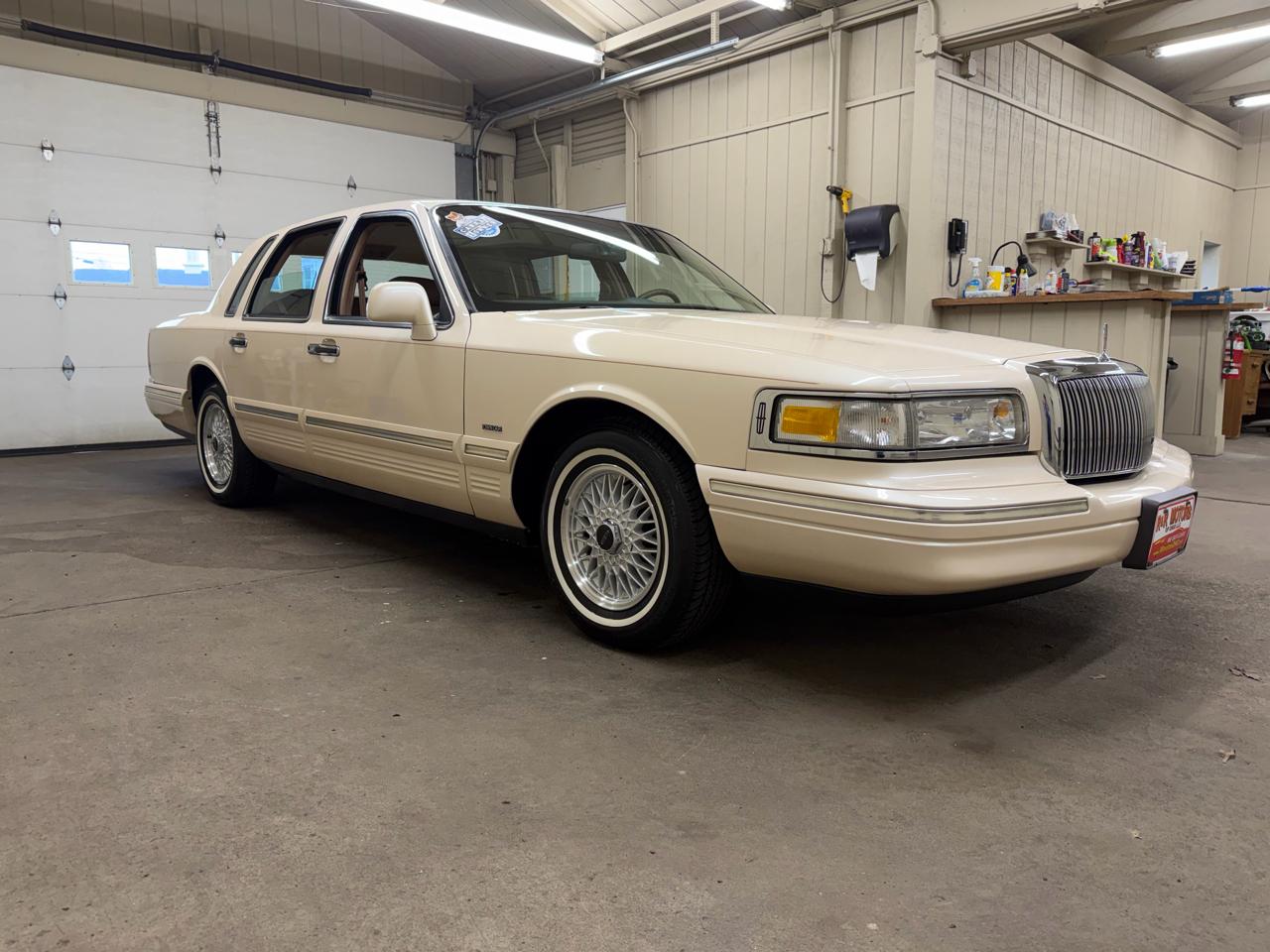 Lincoln Town Car Signature 1996