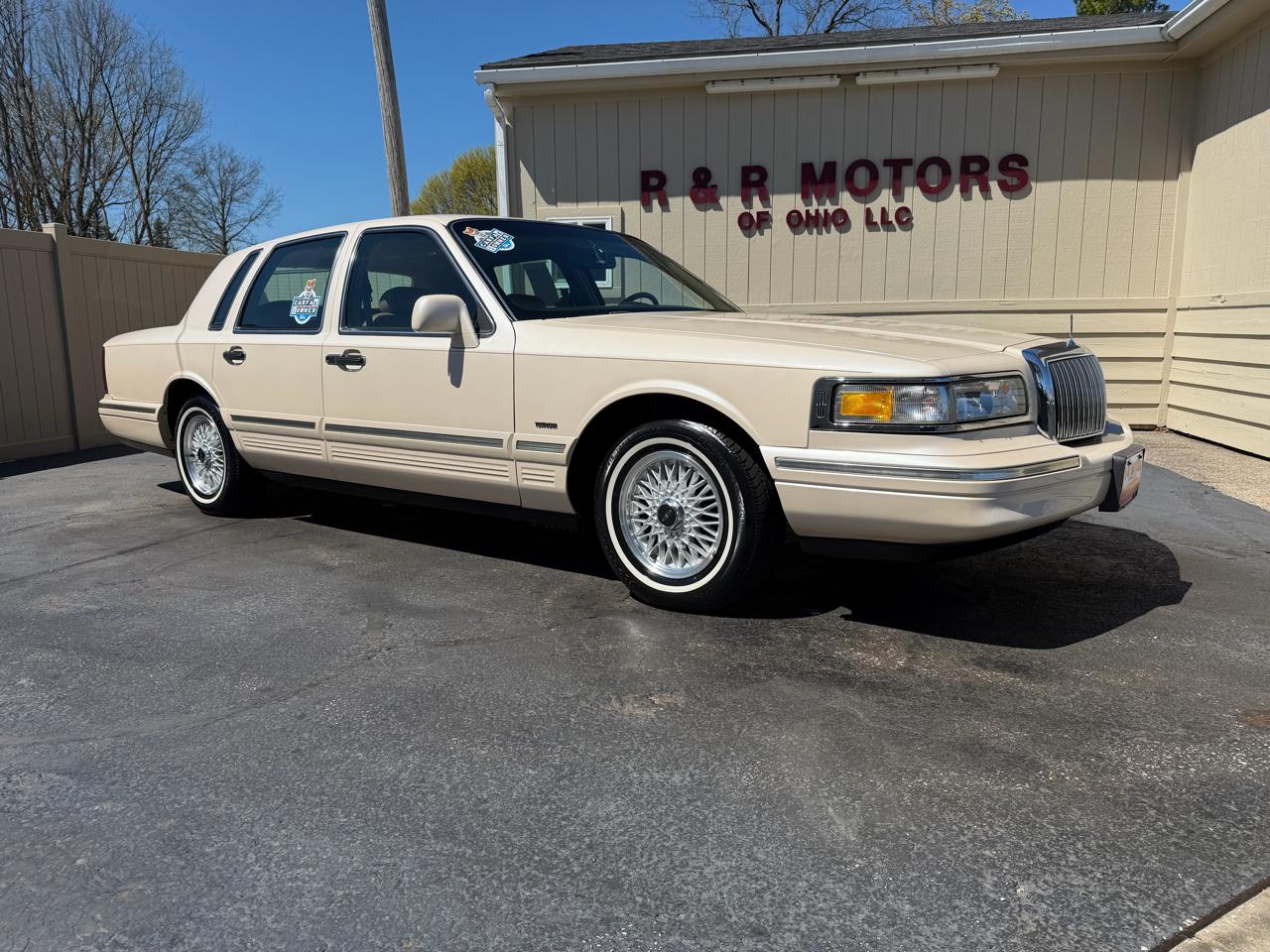Lincoln Town Car Signature 1996