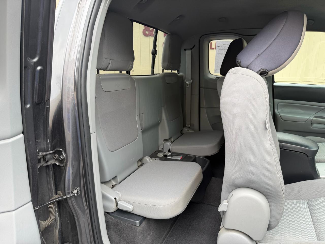 Toyota Tacoma Access Cab V6 Auto 4WD 2012