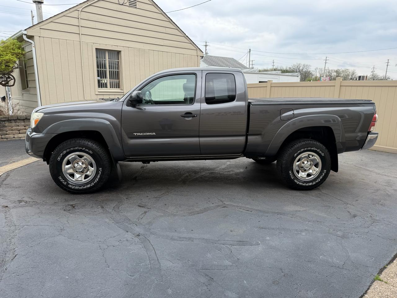 Toyota Tacoma Access Cab V6 Auto 4WD 2012