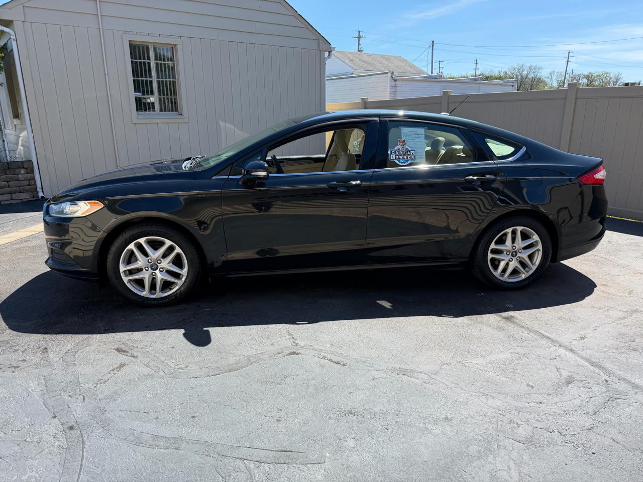 Ford Fusion SE 2014