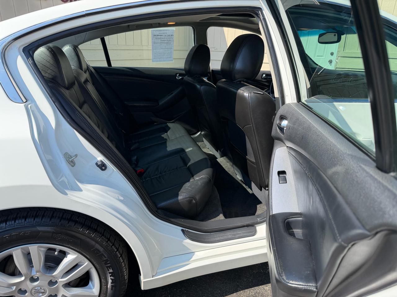 Nissan Altima 2.5 S Sedan 2012