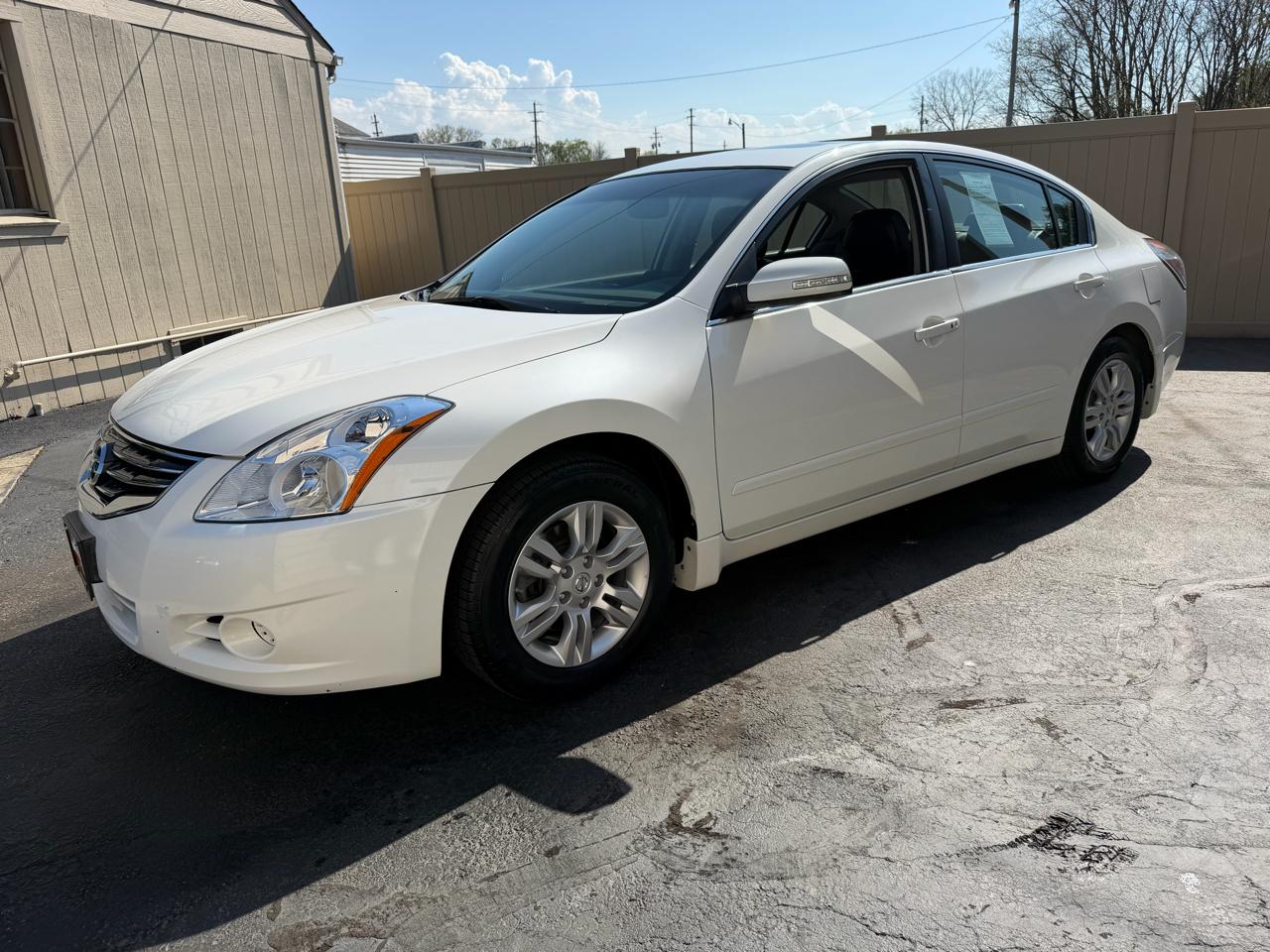 Nissan Altima 2.5 S Sedan 2012