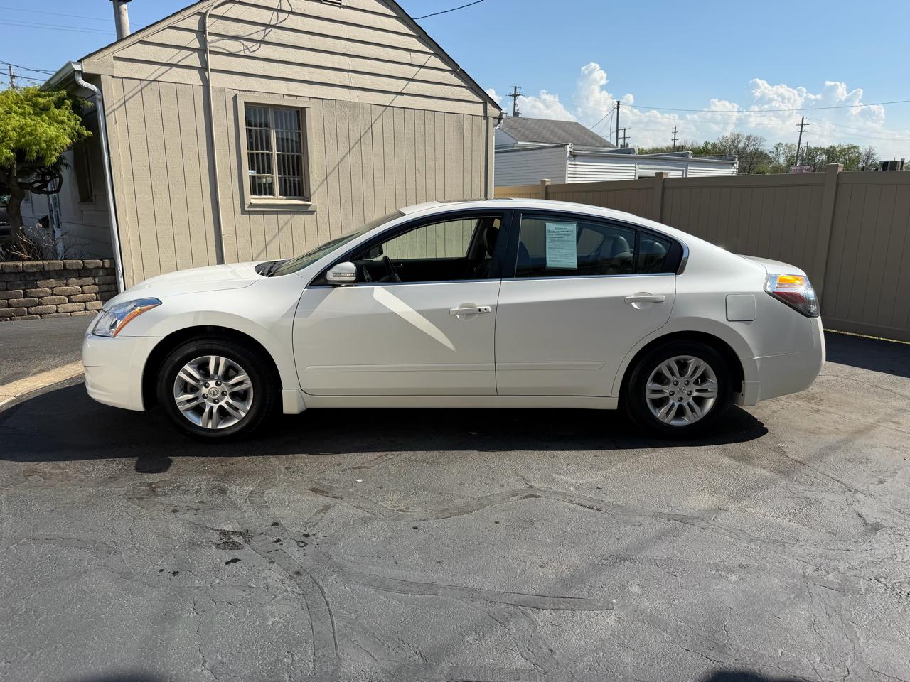 Nissan Altima 2.5 S Sedan 2012