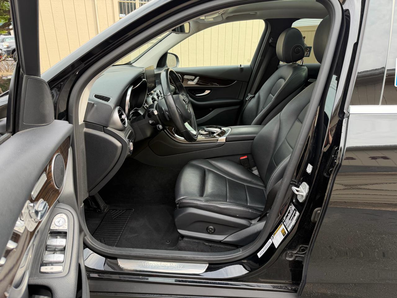 Mercedes-Benz GLC-Class GLC300 4MATIC 2016