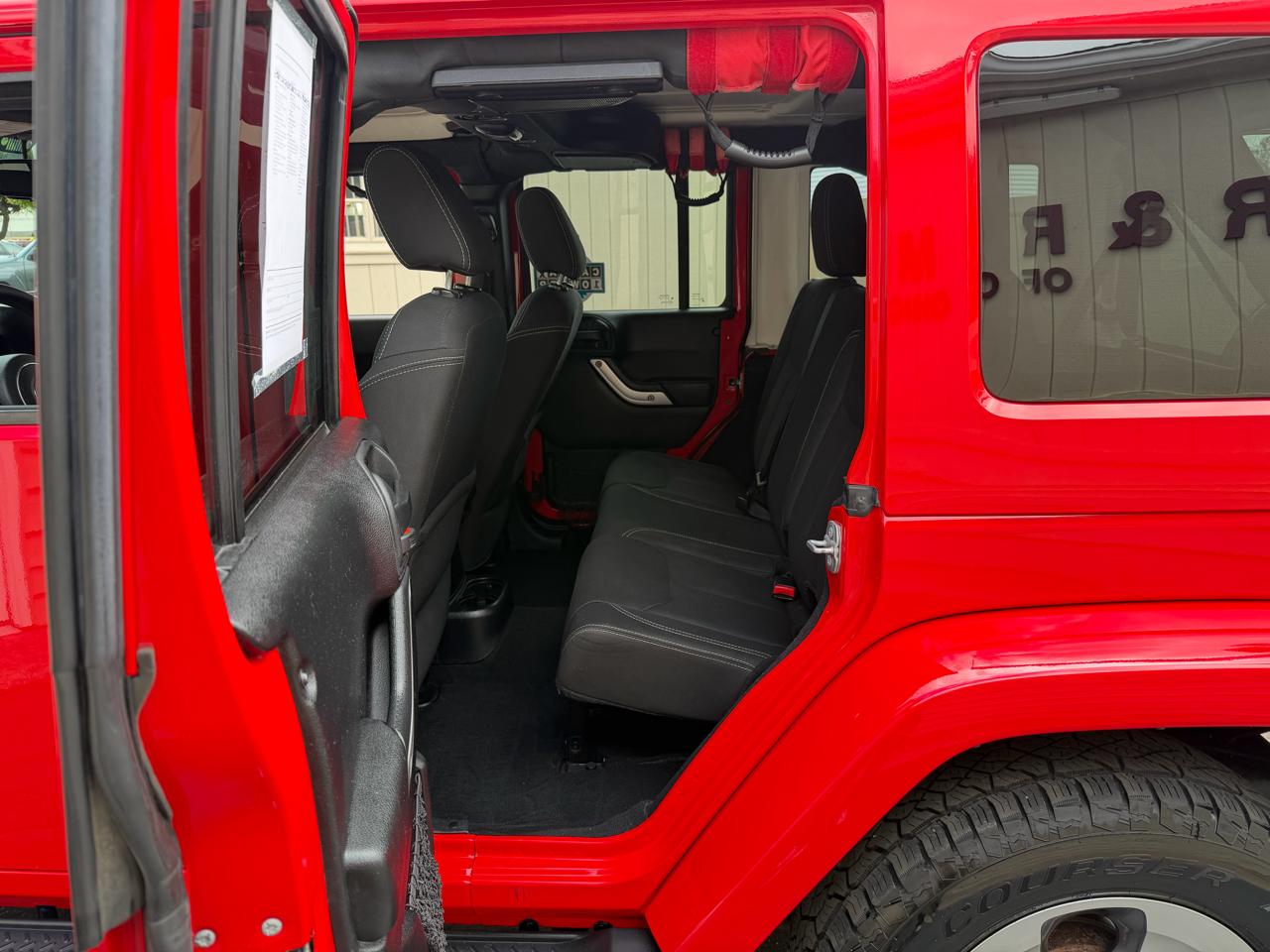 Jeep Wrangler Unlimited Sahara 4WD 2016