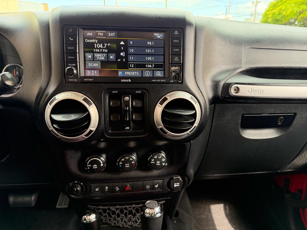 Jeep Wrangler Unlimited Sahara 4WD 2016