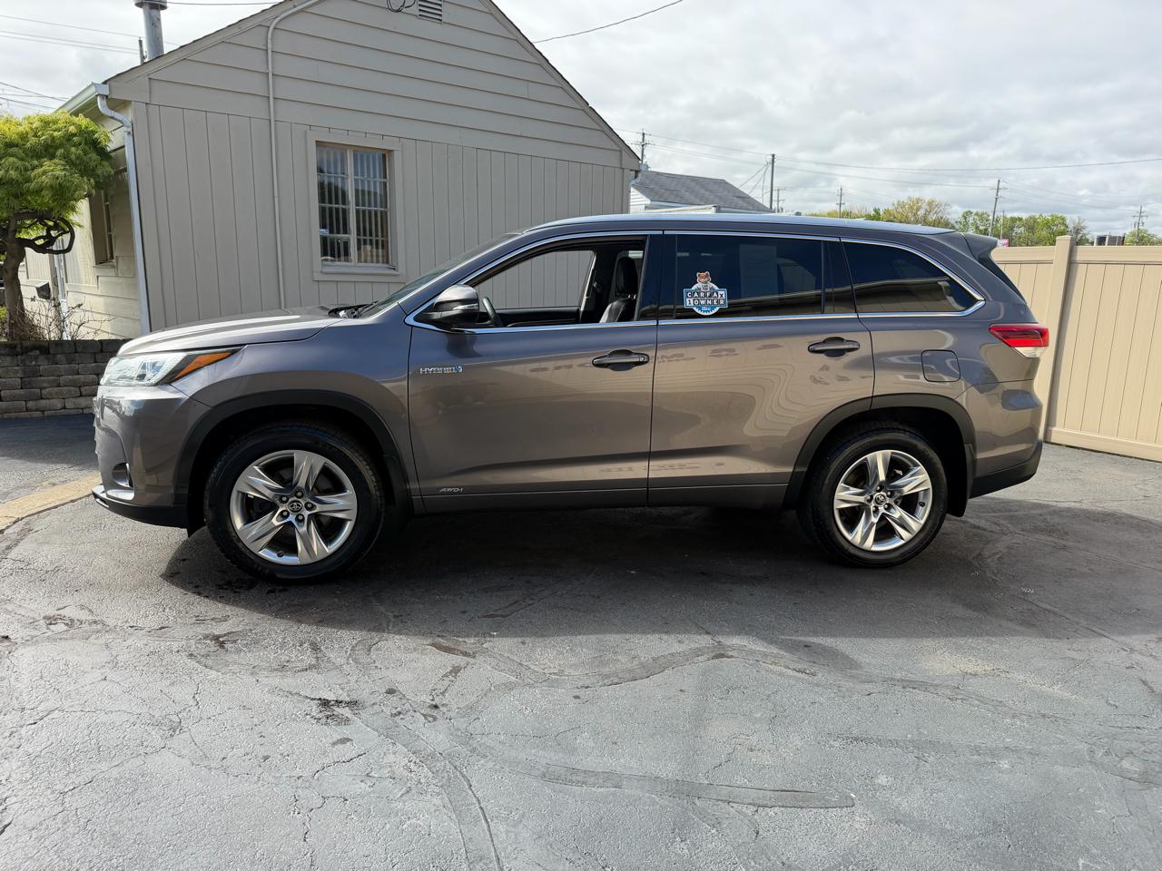 Toyota Highlander Hybrid Limited AWD 2019