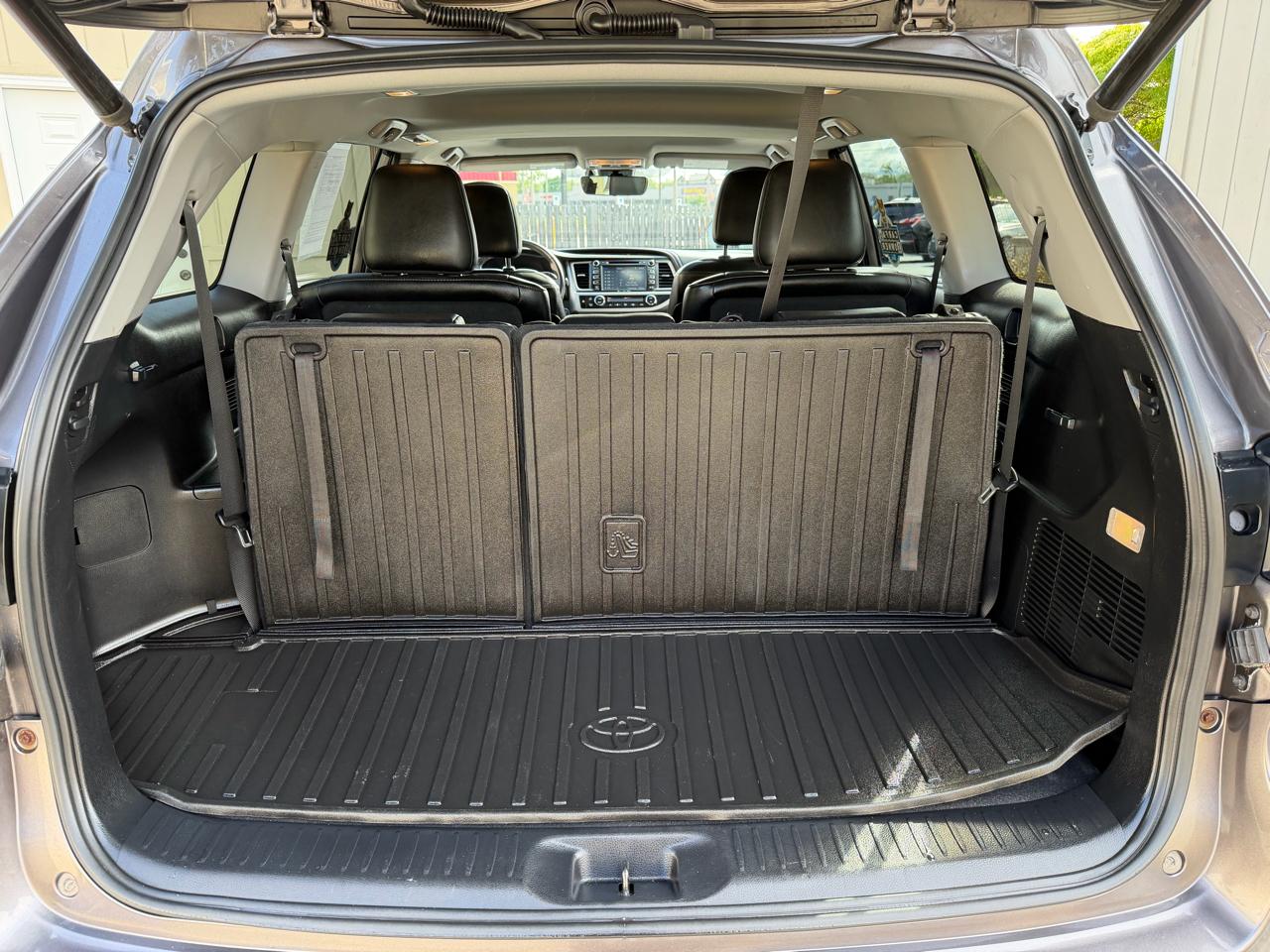 Toyota Highlander Hybrid Limited AWD 2019