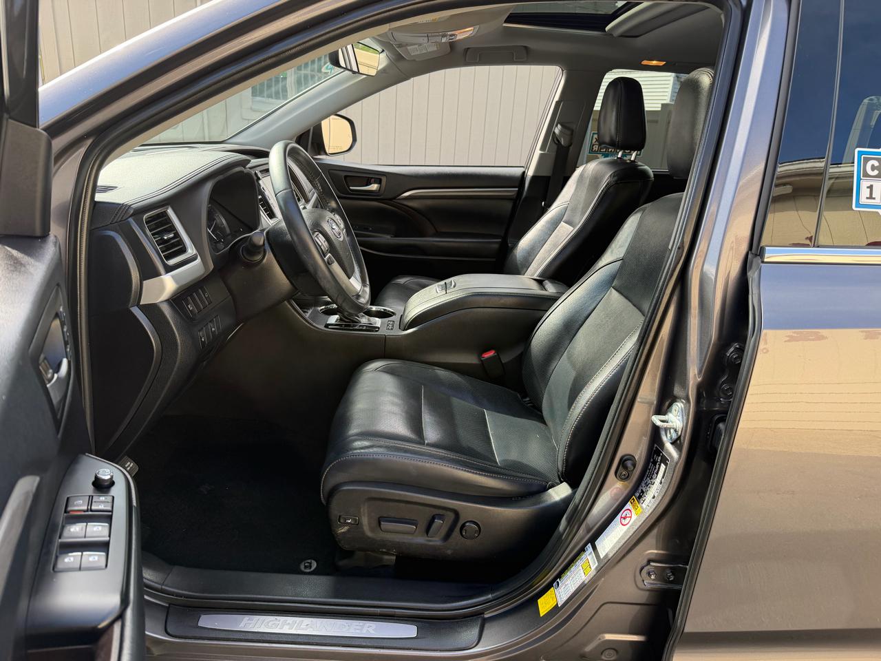 Toyota Highlander Hybrid Limited AWD 2019