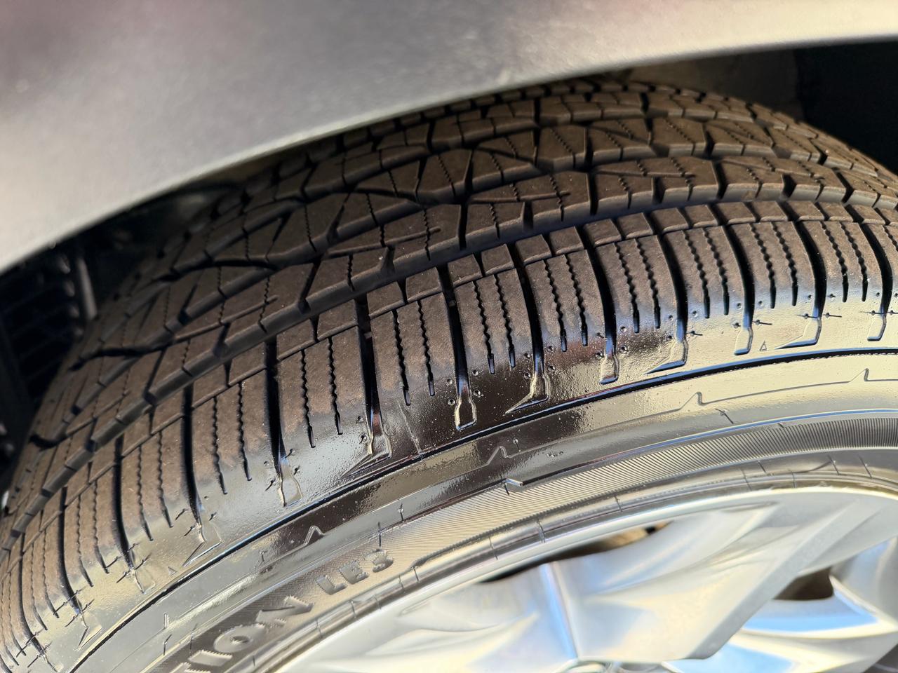 Toyota Highlander Hybrid Limited AWD 2019