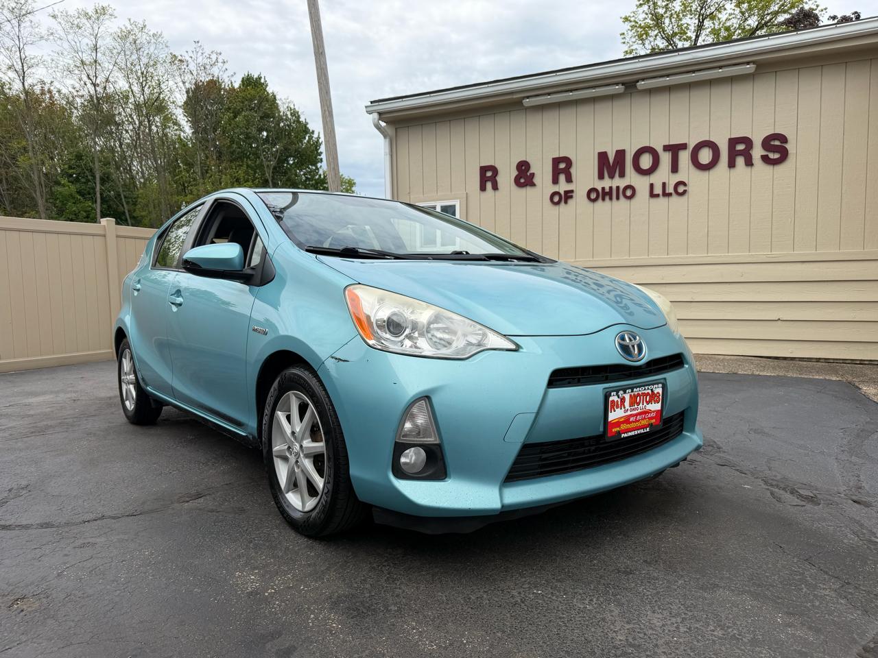 Toyota Prius c Four 2013