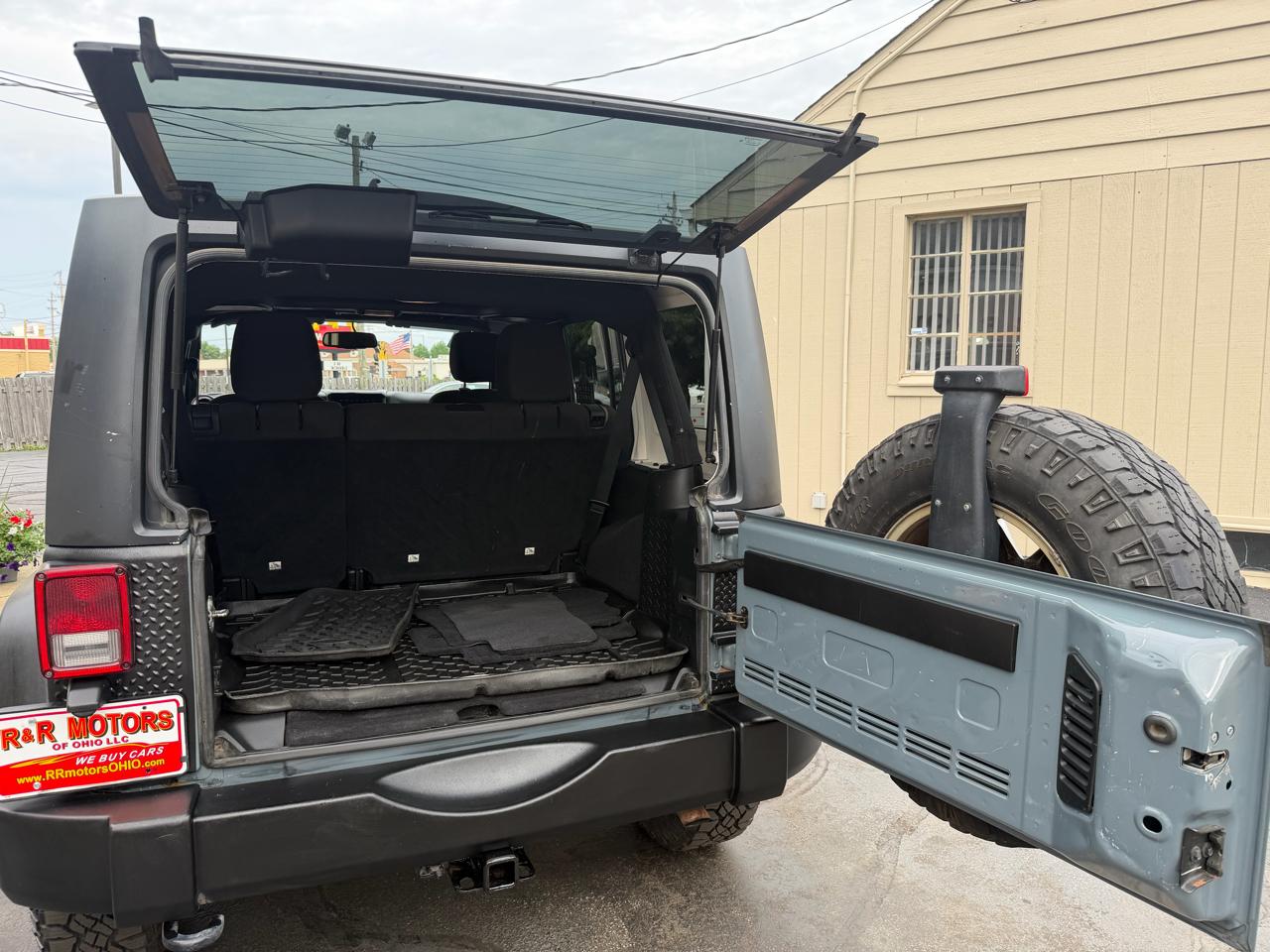 Jeep Wrangler Unlimited Sport 4WD 2015