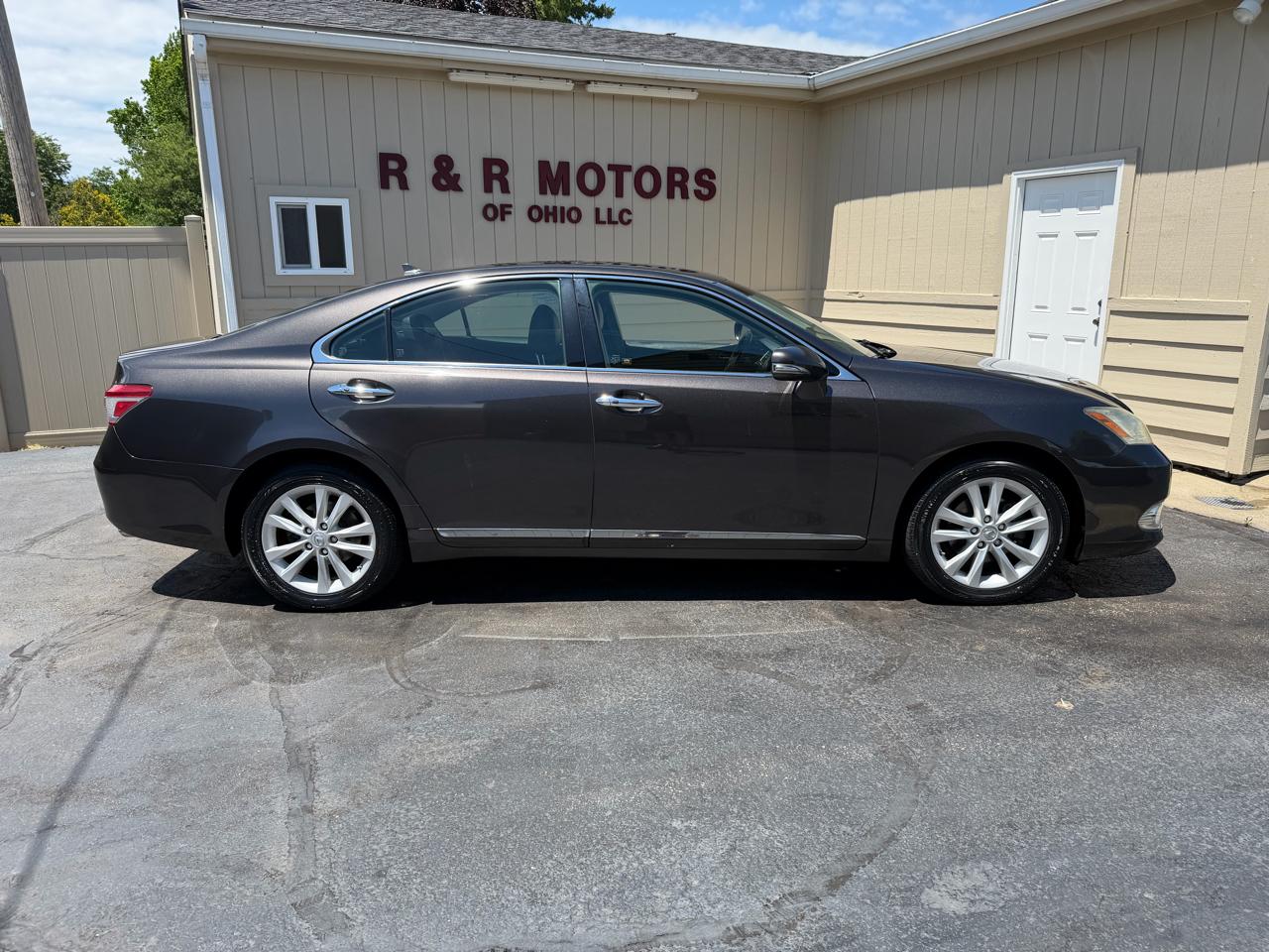 Lexus ES 350 Sedan 2011