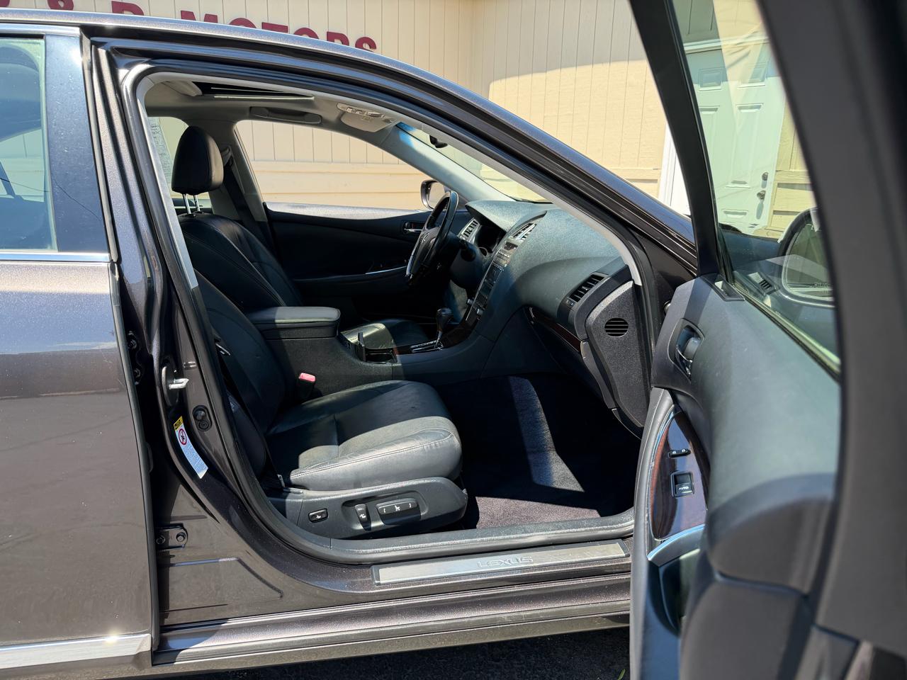 Lexus ES 350 Sedan 2011