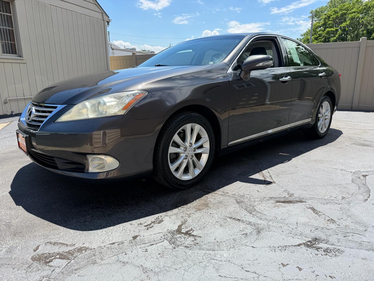Lexus ES 350 Sedan 2011