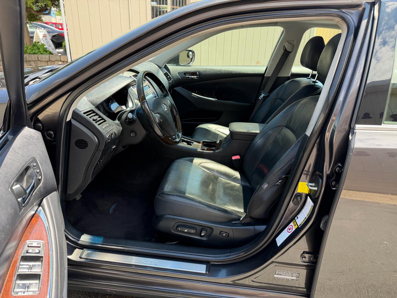 Lexus ES 350 Sedan 2011