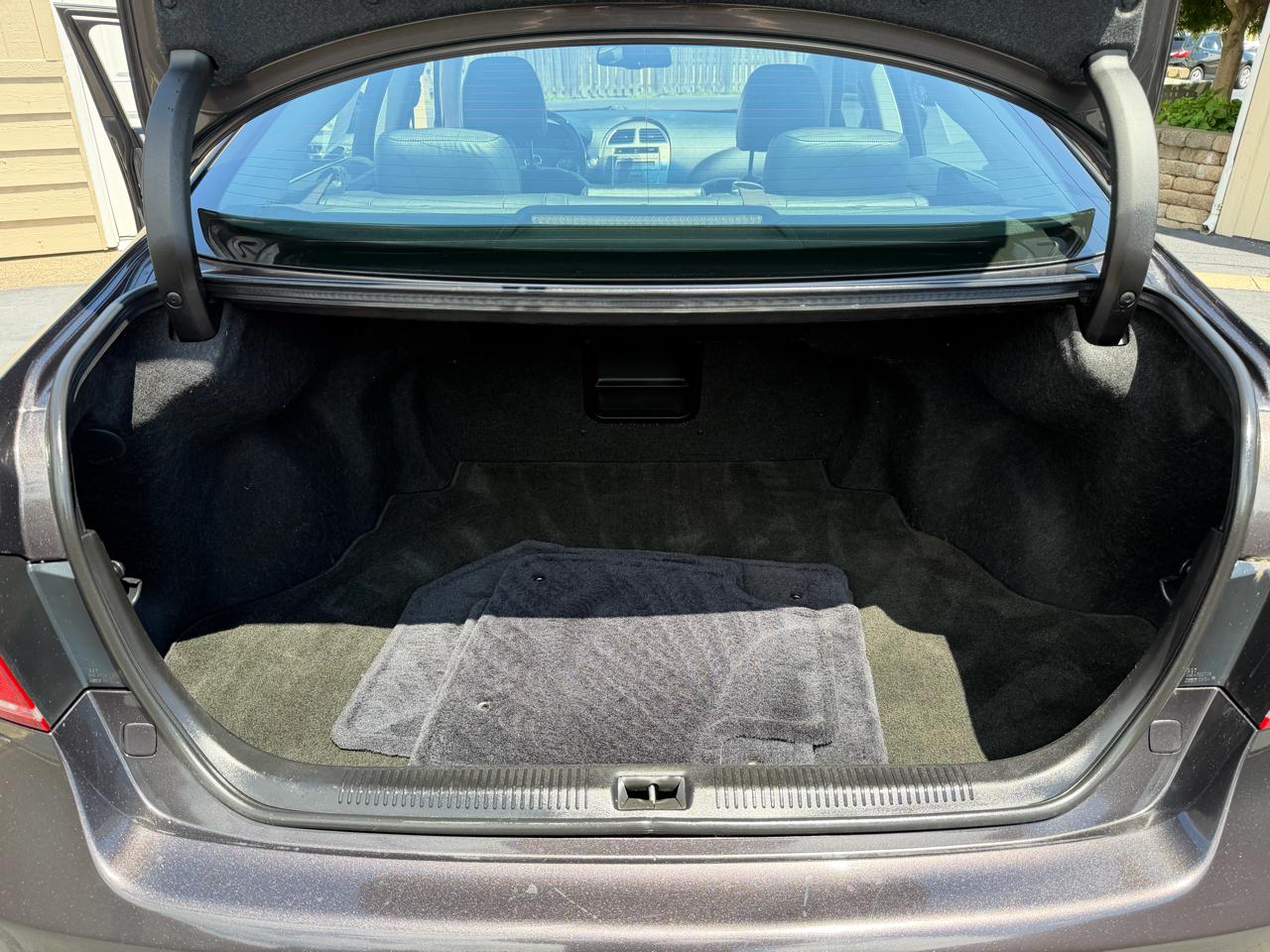 Lexus ES 350 Sedan 2011