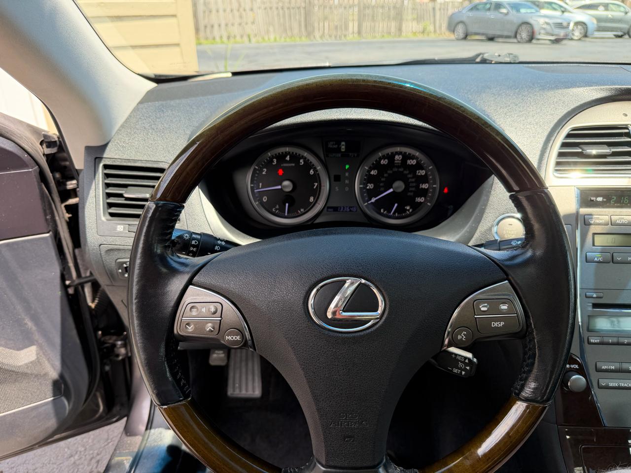 Lexus ES 350 Sedan 2011