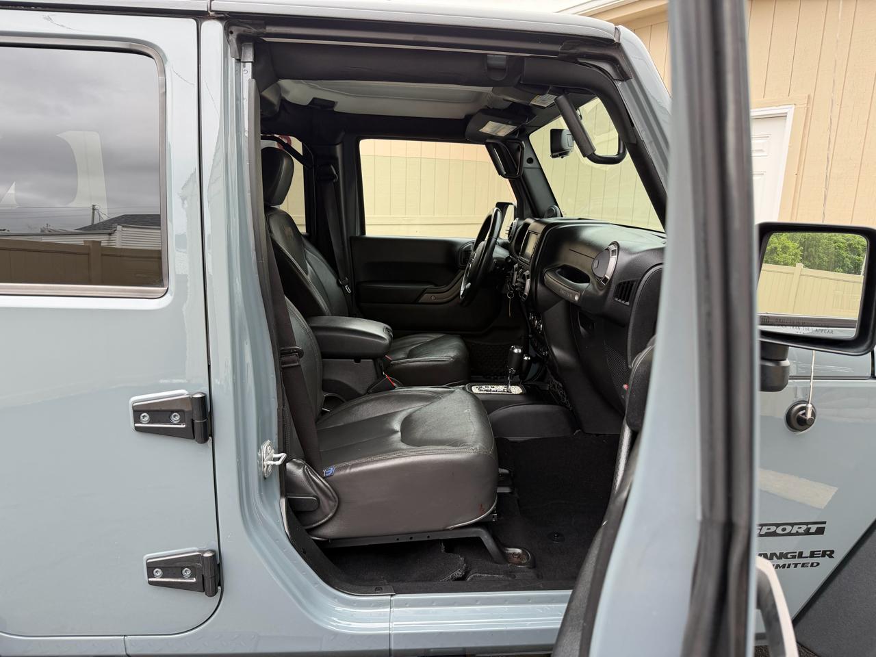 Jeep Wrangler Unlimited Sport 4WD 2014