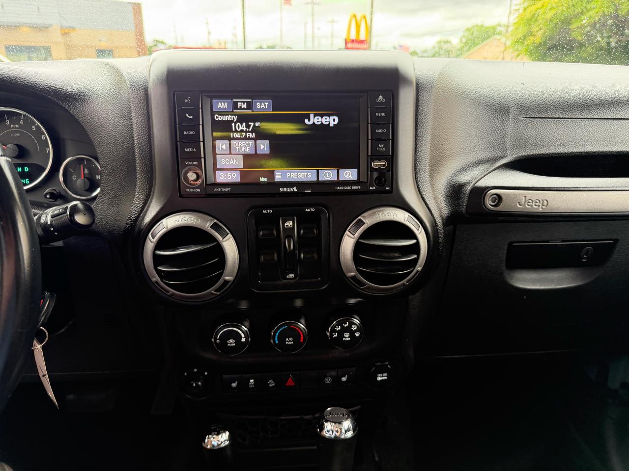 Jeep Wrangler Unlimited Sport 4WD 2014