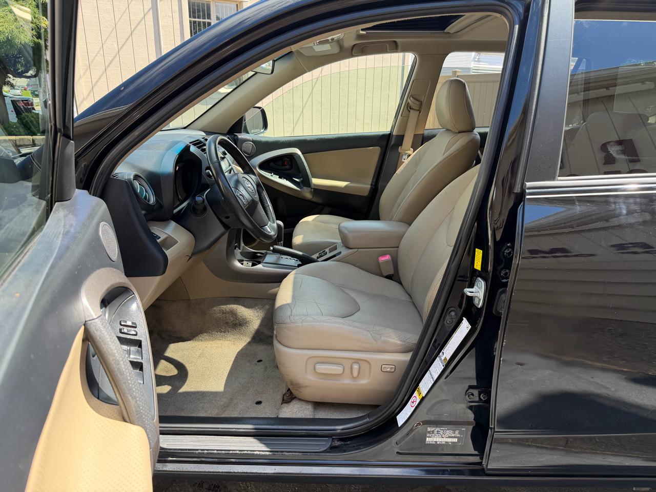 Toyota RAV4 Limited I4 4WD 2010