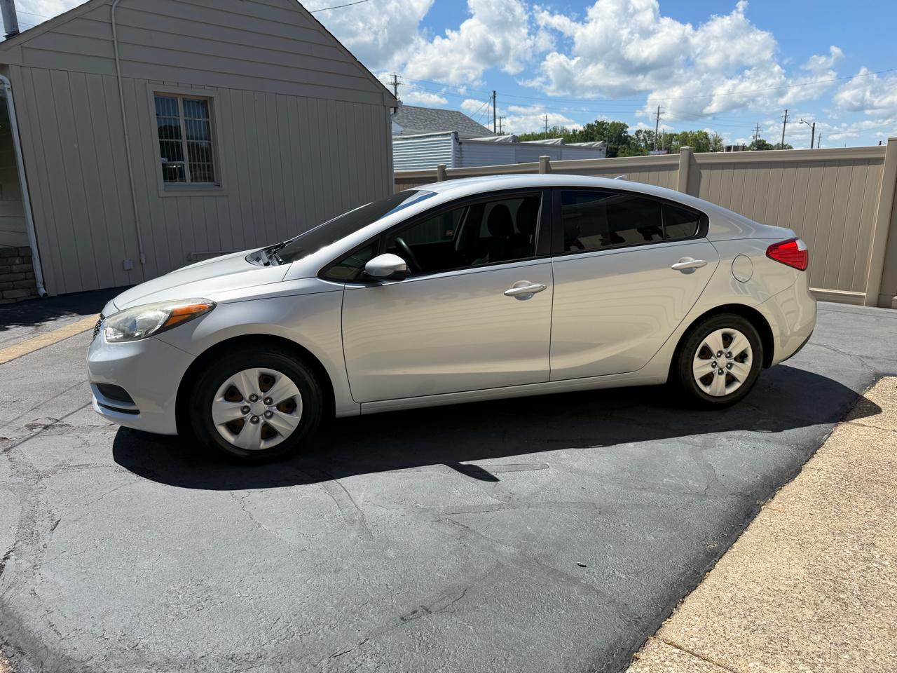 Kia Forte LX w/Popular Package 2016