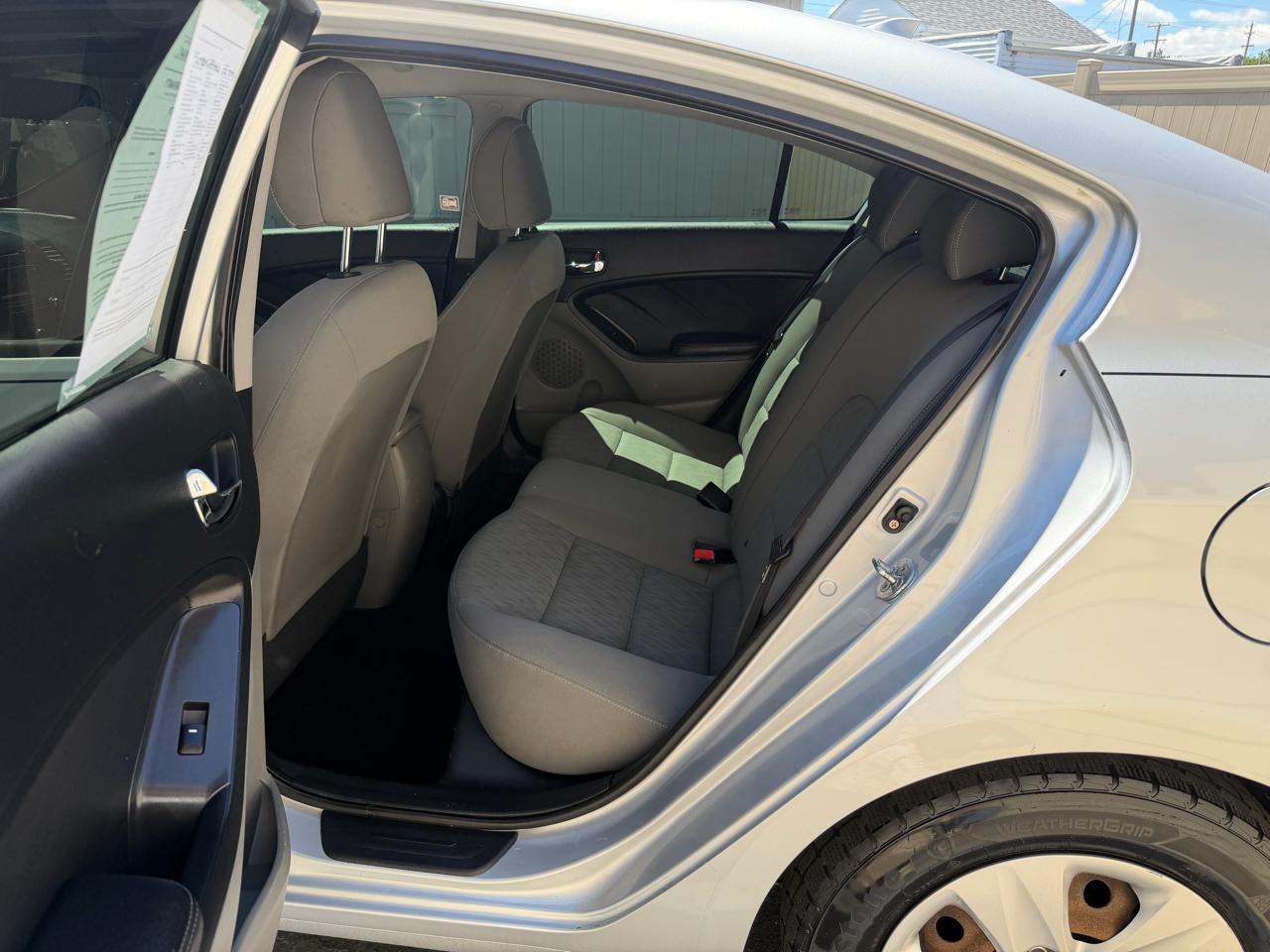 Kia Forte LX w/Popular Package 2016