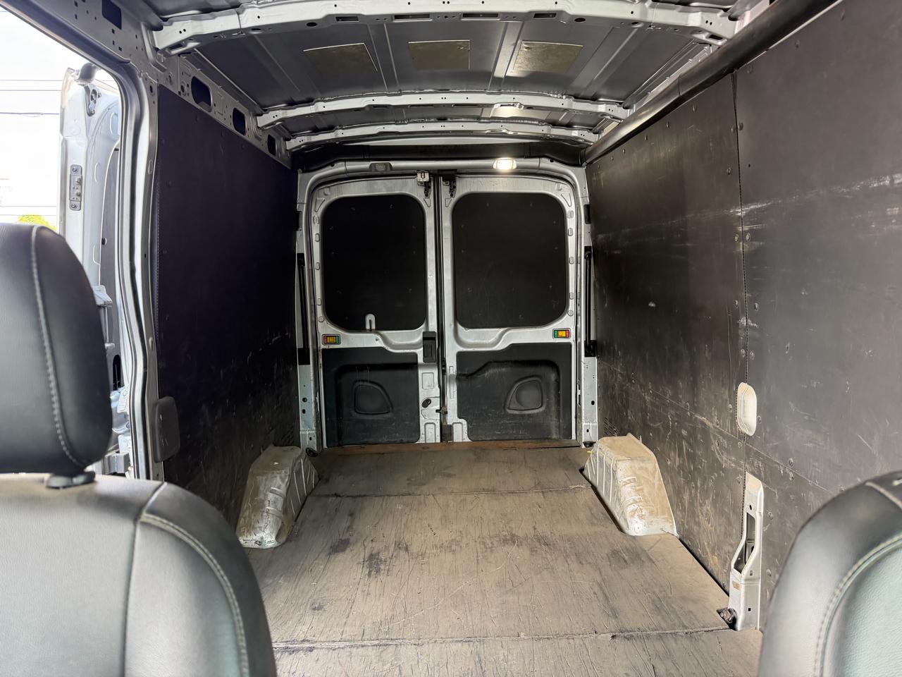 Ford Transit 350 Van Med. Roof w/Sliding Pass. 148-in. WB 2022