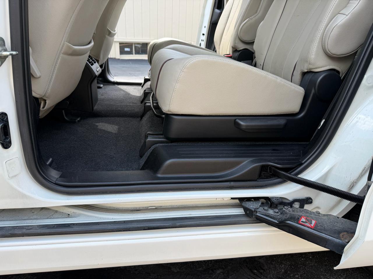 Mazda MAZDA5 Grand Touring 2014