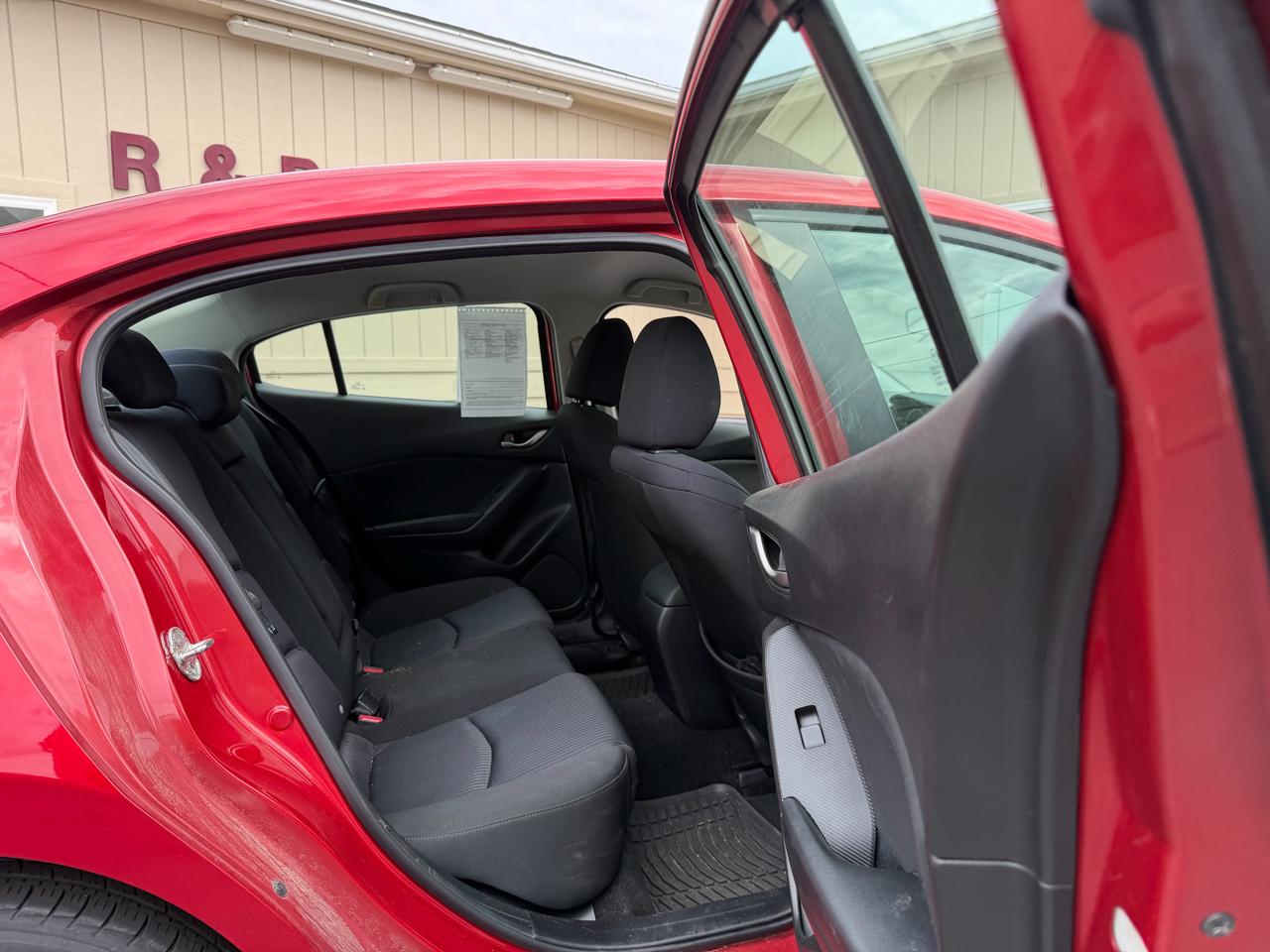 Mazda MAZDA3 i Sport AT 4-Door 2016