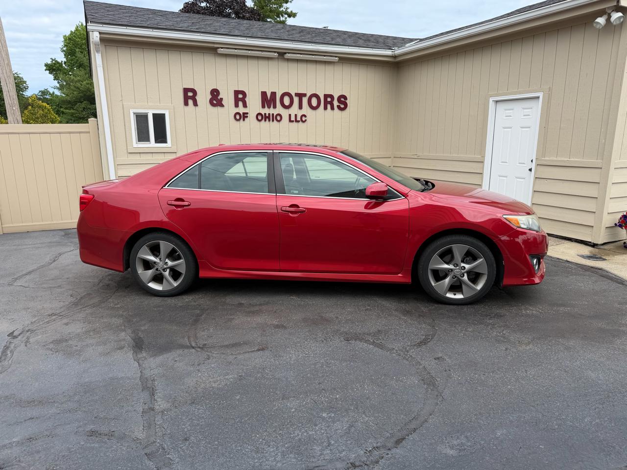 Toyota Camry SE 2012