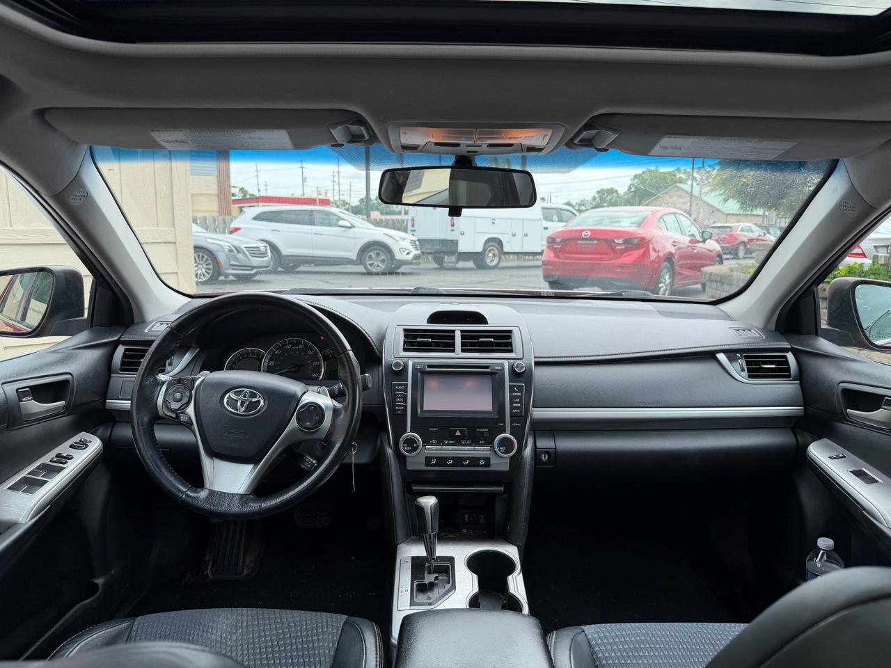 Toyota Camry SE 2012